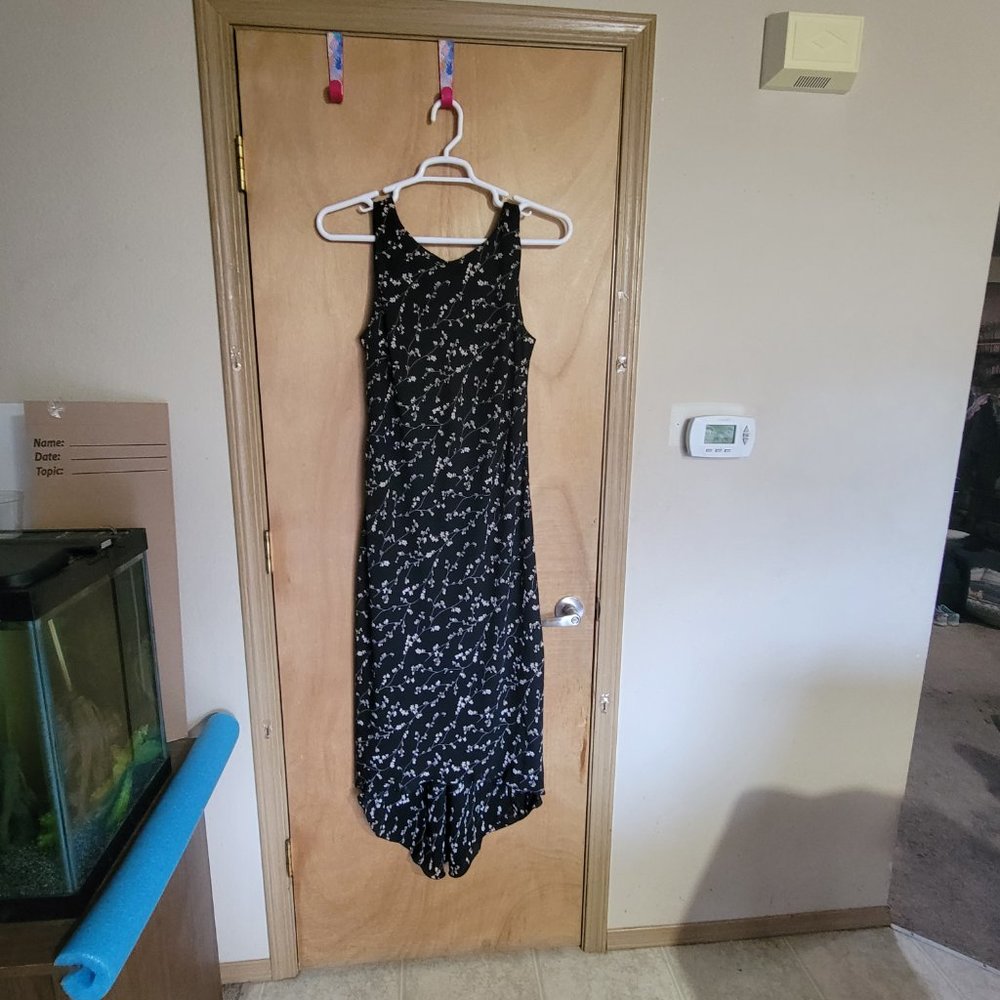AGB Byer Collection Size 14 Dress  Flower Vining Hi-Low Hem
